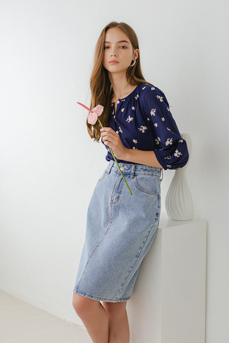 ANISA FITTED DENIM SKIRT