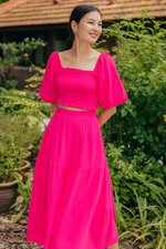 INARA MUSLIN SMOCKED PUFF SLEEVE CROP TOP INARA MUSLIN SMOCKED PUFF SLEEVE CROP TOP