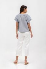 ADAHLIA V NECK BUTTONDOWN MUSLIN TOP