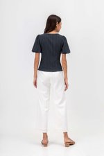LICIA TEXTURED SCOOP NECK PUFF SLEEVE TOP