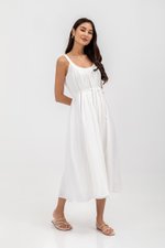 FAWN MUSLIN SCOOP NECK FLARED MAXI DRESS W SASH