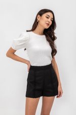 AMAL CROCHET HIGHWAIST SHORTS AMAL CROCHET HIGHWAIST SHORTS