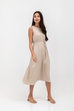 ADEENA BACK PLEAT MIDI DRESS W SASH