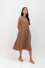 ADEENA BACK PLEAT MIDI DRESS W SASH