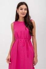 ADEENA BACK PLEAT MIDI DRESS W SASH