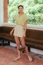 ANKA BASIC HIGH WAISTED SHORTS