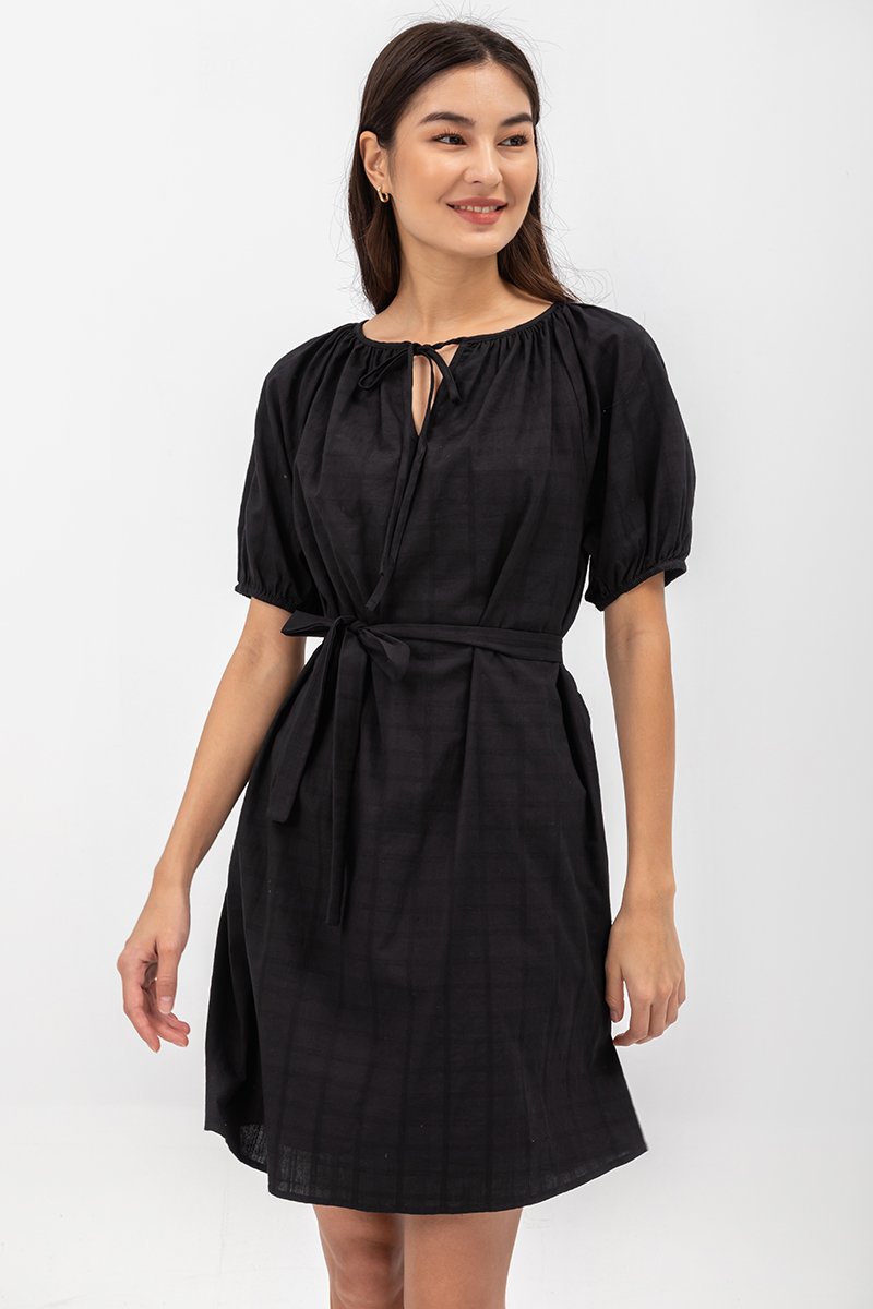 MYA RIBBON TIE COTTON MINI DRESS W SASH