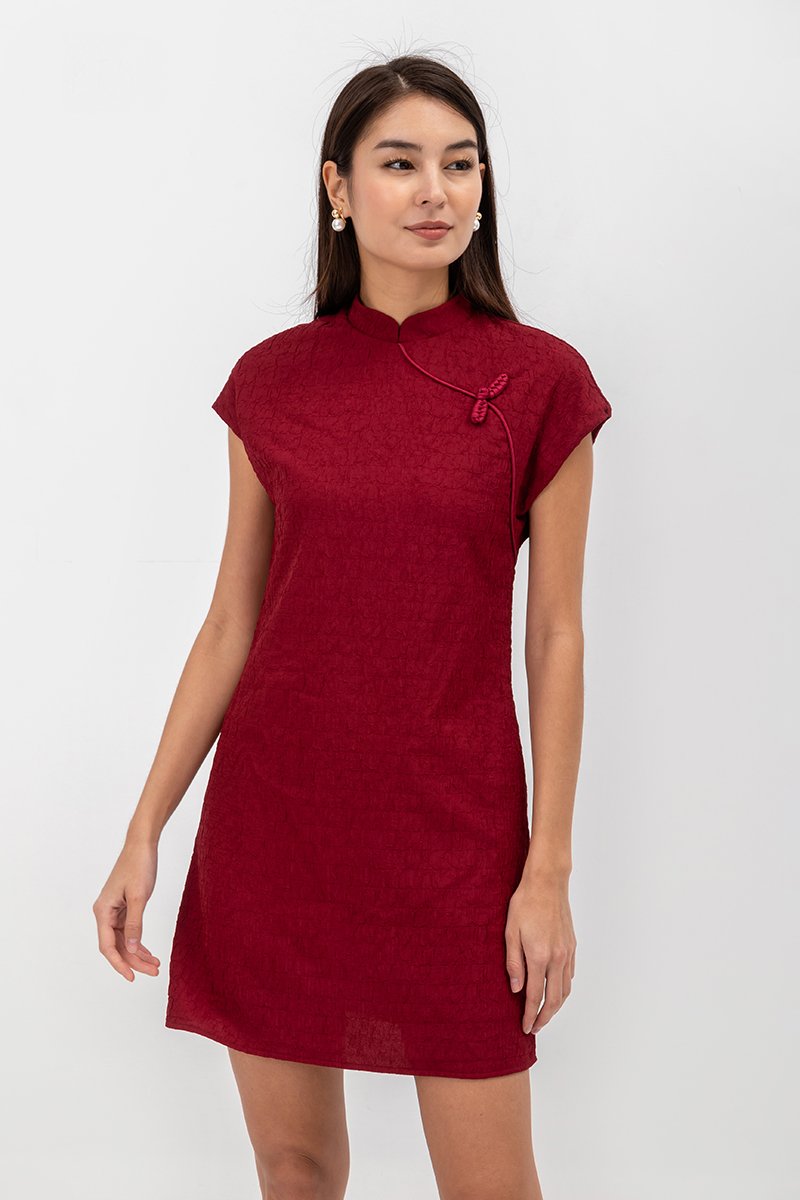 OVIDIA TEXTURED CAP SLEEVE CHEONGSAM