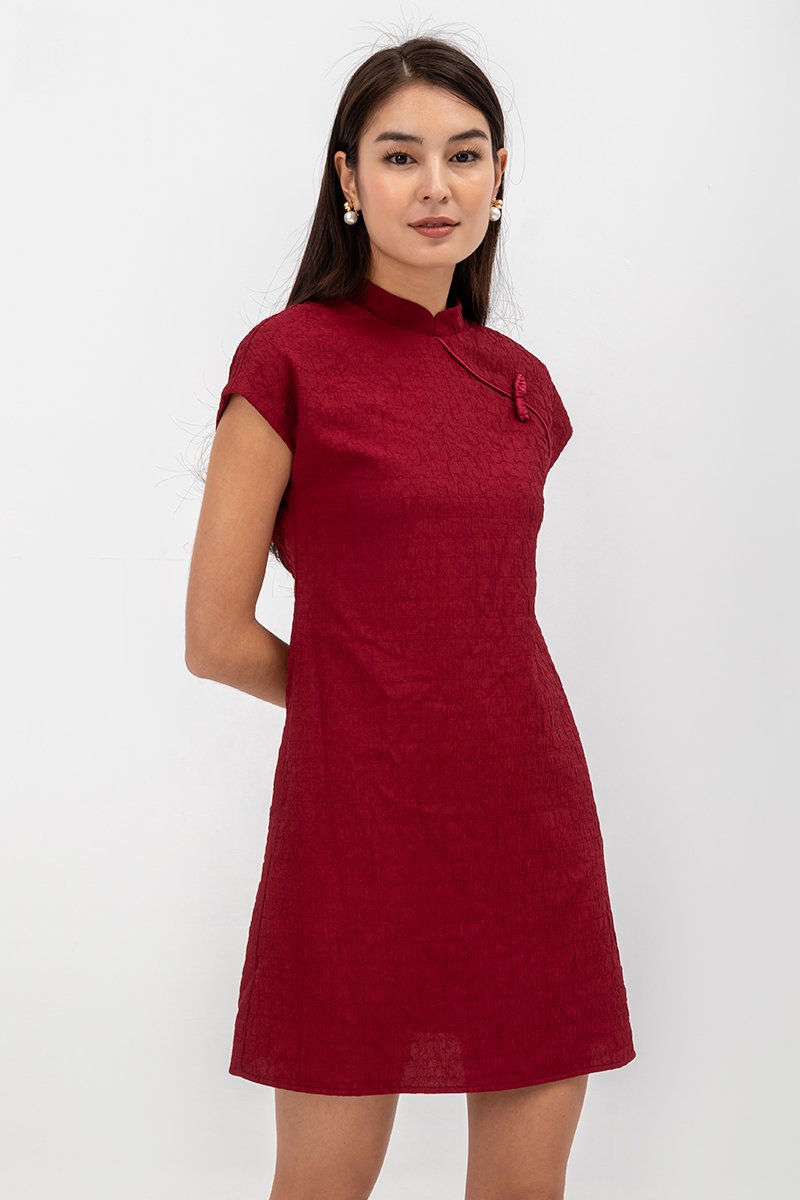 OVIDIA TEXTURED CAP SLEEVE CHEONGSAM