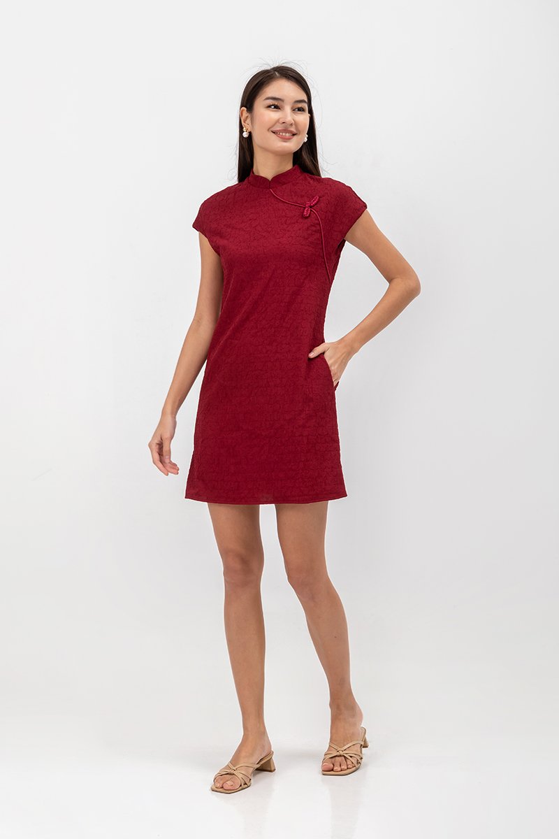 OVIDIA TEXTURED CAP SLEEVE CHEONGSAM
